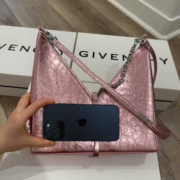 NWT Authentic Givenchy Pink Small Cut Out With Chain Bag - Picture 4 of 5